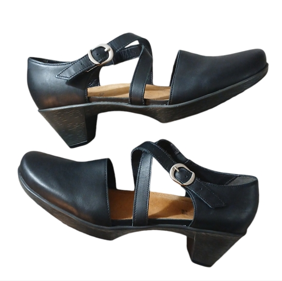 Naot Surreal Mary Jane Black Leather Sandals Women’s size 8 - Picture 1 of 10